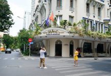 Sài Gòn sống chậm, trung tâm thành phố thế nào những ngày cách ly xã hội? Đường phố trung tâm vắng vẻ /// Độc Lập