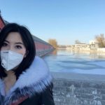 Hai gia đình, hai châu lục, cùng một cuộc chiến với dịch bệnh Hai gia dinh, hai chau luc, cung mot cuoc chien voi dich benh hinh anh 1 600x_1_1_.jpg