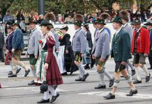 Lễ hội bia lớn nhất thế giới tại Đức nhiều khả năng sẽ bị hủy Lễ hội bia lớn nhất thế giới tại Đức nhiều khả năng sẽ bị hủy - Ảnh 1.