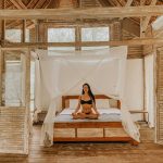 Cô gái truyền cảm hứng tập yoga qua những chuyến xê dịch Co gai truyen cam hung tap yoga qua nhung chuyen xe dich hinh anh 1 a14_1.jpg