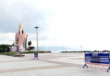 Khánh Hòa không tập trung quá 20 người, vẫn tạm dừng tắm biển Nha Trang vẫn tiếp tục tạm dừng hoạt động tắm biển /// Ảnh: Nguyễn Chung