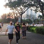 Tụ tập vui chơi ngày cách ly xã hội Đông người ở quận 7