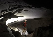 Phát hiện 12 hang động chưa từng có dấu chân người tại Quảng Bình Phát hiện 12 hang động chưa từng có dấu chân người tại Quảng Bình - Ảnh 1.