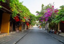 Hội An, phố cổ ‘ngủ’ một giấc dài thời Covid-19 Hội An sống chậm trong dịch Covid-19, tiếp tục cách ly xã hội. /// Huỳnh Hà