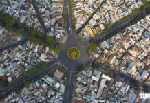 Sài Gòn những ngày không kẹt xe, không chen lấn và ít khói bụi Sài Gòn những ngày không kẹt xe, không chen lấn và ít khói bụi - Ảnh 1.