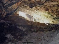 Đất nước Hy Lạp đẹp như trong thần thoại Kì lạ dòng nước chảy ngược trong hang động tại Hy Lạp