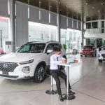 Khách dừng mua xe, chờ giảm 50% phí trước bạ ôtô lắp ráp Khach dung mua xe, cho giam 50% phi truoc ba oto lap rap hinh anh 1 6_zing.jpg