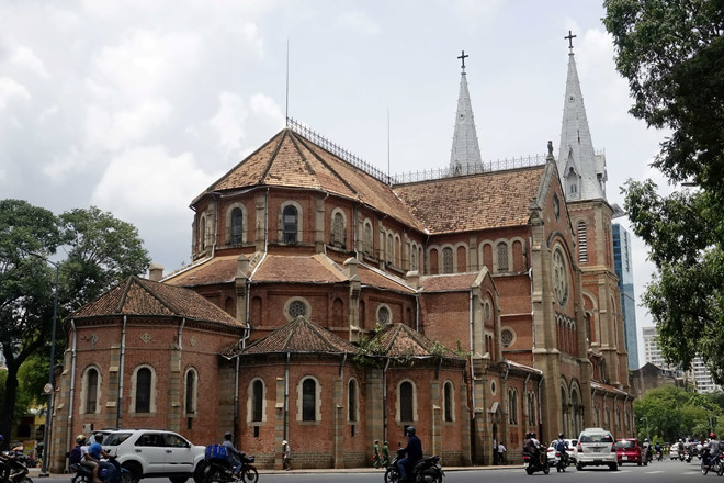 Báo Mỹ: Nhà thờ Đức Bà Sài Gòn, 1 trong 19 thánh đường đẹp nhất thế giới - ảnh 4