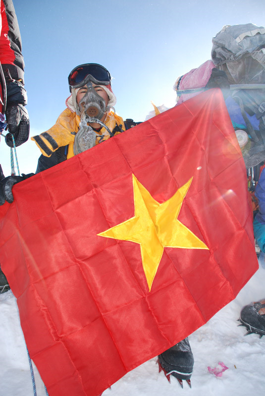 Người Việt Nam đầu tiên leo đỉnh Everest: Cuộc đời từ đó không còn sợ hãi - ảnh 6