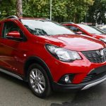 Phí trước bạ giảm 50%, ôtô trong nước rẻ hơn thế nào so với xe nhập? Phi truoc ba giam 50%, oto trong nuoc re hon the nao so voi xe nhap? hinh anh 1 IMG_0256_zing.jpg