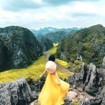 Hang Múa và 5 điểm du lịch tên lạ hút khách tại Việt Nam Hang Mua va 5 diem du lich ten la hut khach tai Viet Nam hinh anh 1