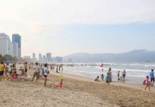 Biển Đà Nẵng không còn cảnh ‘chen chân’ vào dịp lễ 30.4 – 1.5 Biển Đà Nẵng không còn cảnh 'chen chân' vào dịp lễ 30.4 - 1.5 - ảnh 1