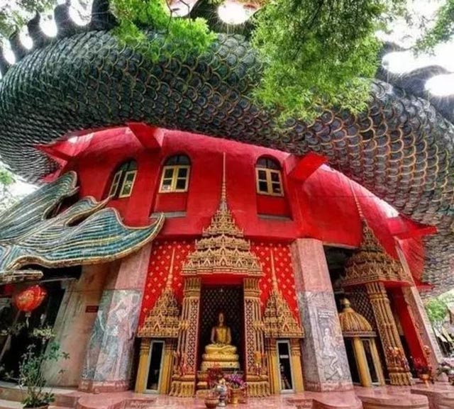 Ngôi đền có 1-0-2 ở Thái Lan, được bao quanh bởi một con rồng khổng lồ - 4
