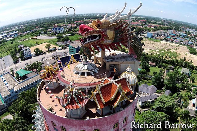 Ngôi đền có 1-0-2 ở Thái Lan, được bao quanh bởi một con rồng khổng lồ - 8