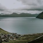 Cuộc sống giàu ở hòn đảo quanh năm mưa bão Cuoc song giau o hon dao quanh nam mua bao hinh anh 1 Tu_Nguyen_Wedding_Faroe_Islands_Elopement_15.jpg