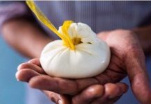 CNN ca ngợi Đà Lạt sản xuất phô mai thuộc hàng ngon nhất châu Á Phô mai được sản xuất tại Đà Lạt thuộc hàng ngon nhất châu Á /// Ảnh: Chụp màn hình CNN