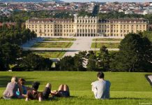 “Siêu lòng” với vẻ đẹp nên thơ của nước Áo Siêu lòng với vẻ đẹp nên thơ của nước Áo - Ảnh 2.