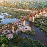 Khách sạn xa hoa nằm trên đường ray tàu hỏa Khach san xa xi anh 1