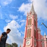 Cận cảnh nhà thờ Tân Định 150 tuổi ngay trung tâm Sài Gòn ‘đốn tim’ du khách Nhà thờ màu hồng Tân Định nổi tiếng thế giới