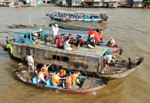 Ở chợ nổi Cái Răng ai cũng thích cười Ở chợ nổi Cái Răng ai cũng thích cười - Ảnh 2.