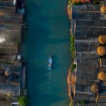 Về miền Tây ngắm ‘vương quốc gạch gốm’ từng một thời thịnh vượng Từ trên cao, làng gạch cổ như một thế giới cổ tích /// Khánh Phan