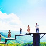 Check in đỉnh Pha Đin: Mê mẩn sắc hoa, lạc trôi giữa trời gió lộng Rong chơi trên đỉnh Pha Đin với ngàn hoa rực rỡ /// Ảnh: Việt Hoàng