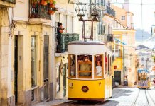 11 “điểm nóng” du lịch sẽ mở cửa trở lại trong tháng 6 này 11 “điểm nóng” du lịch sẽ mở cửa trở lại trong tháng 6 này - Ảnh 1.