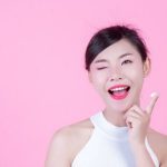 9 mẹo để làn da tươi sáng tức thì trong ngày hè 9 mẹo để làn da tươi sáng tức thì trong ngày hè - Ảnh 1.