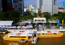 Người Sài Gòn, du khách có thể dạo chơi TP.HCM với 3 tuyến đường sông hấp dẫn Bến Bạch Đằng là điểm xuất phát của 3 tuyến du lịch đường thủy mới /// Ảnh: Ngọc Dương