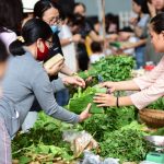 Chợ quê giữa phố Sài Gòn Chợ quê giữa phố Sài Gòn