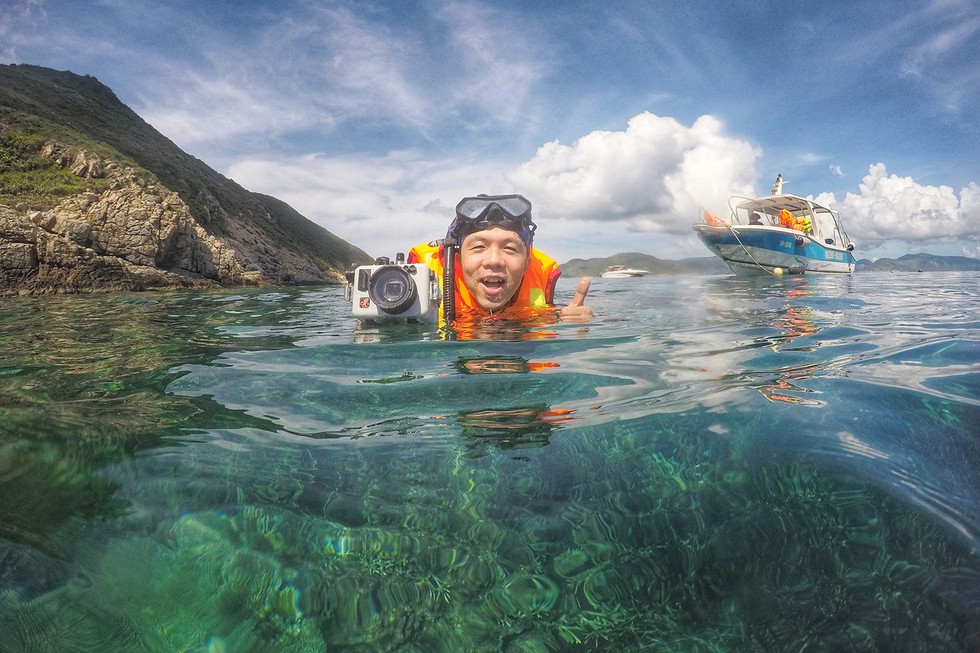 'Choáng' với cột san hô khổng lồ khi lặn biển ở Côn Đảo - ảnh 15
