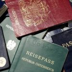 Hộ chiếu Việt Nam tăng hạng trên thế giới: Có phải vì chống dịch tốt? Henley & Partners công bố bảng xếp hạng hộ chiếu