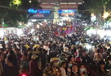 Du khách đi Đà Lạt tăng đột biến: Giao thông hỗn loạn, CSGT ‘căng mình’ điều tiết /// Gia Bình