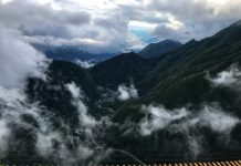 Cầu treo mạo hiểm trên đỉnh Ô Quy Hồ cau treo Sa Pa anh 1