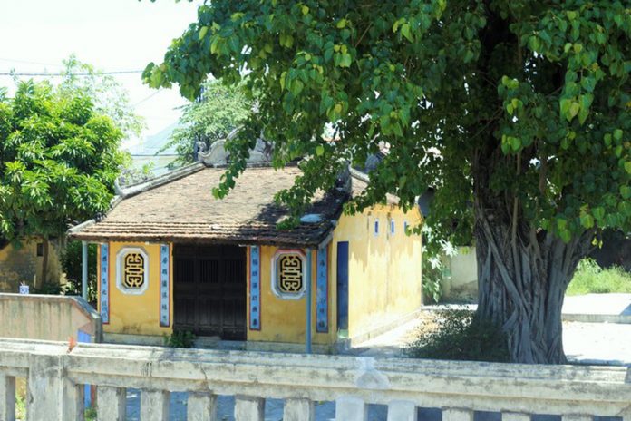 Đình làng phố cổ Bao Vinh
