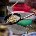 Lãng du đầm Chuồn: Ngắm hoàng hôn, ăn hải sản cực tươi nhưng ngon rẻ Bánh xèo cá kình, đặc sản không thể bỏ qua khi về đầm Chuồn /// Kelvin Long