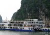 Quảng Ninh xem xét giảm giá vé tham quan cứu gần 200 tàu nghỉ đêm Doanh nghiệp kinh doanh tàu nghỉ đêm trên vịnh Hạ Long đứng trước nguy cơ phá sản /// Ảnh Lã Nghĩa Hiếu