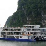 Quảng Ninh xem xét giảm giá vé tham quan cứu gần 200 tàu nghỉ đêm Doanh nghiệp kinh doanh tàu nghỉ đêm trên vịnh Hạ Long đứng trước nguy cơ phá sản /// Ảnh Lã Nghĩa Hiếu