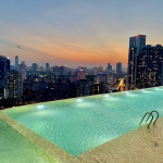 Khách sạn dát vàng tại Hà Nội miễn phí tham quan bể bơi vô cực Tap doan Hoa Binh anh 1