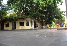 Hội An quạnh vắng nao lòng trước giờ giãn cách xã hội phòng dịch Covid-19 Phố cổ Hội An vắng tanh trước giờ giãn cách xã hội toàn TP.Hội An /// ẢNH: MẠNH CƯỜNG