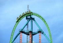 Tàu lượn siêu tốc cao nhất thế giới, xoay 14 vòng liên tục Tau luon sieu toc anh 1