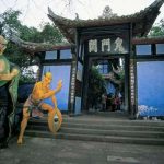 ‘Phố ma’ ở Trung Quốc: Chỉ đông đúc ban ngày, ban đêm không ai dám đến “Phố ma” ở TQ, chỉ đông đúc vào ban ngày nhưng không ai dám đến vào ban đêm - 1