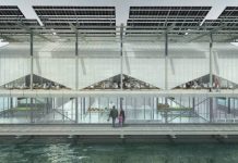 Ghé thăm trang trại gà khổng lồ trên nước tại Hà Lan Ghé thăm trang trại gà khổng lồ trên nước tại Hà Lan - Ảnh 1.