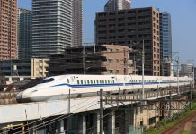 Choáng váng với tốc độ của tàu lượn siêu tốc mới ra mắt tại Nhật Bản Choáng váng với tốc độ của tàu lượn siêu tốc mới ra mắt tại Nhật Bản - Ảnh 1.