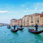 Kênh đào nổi tiếng nhất Italy không cho du khách lên thuyền Gondola nếu “thừa cân” Kênh đào nổi tiếng nhất Italy không cho du khách lên thuyền Gondola nếu “thừa cân” - Ảnh 1.