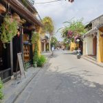 Hội An tạm đóng nhà hàng, cà phê, Huế ngừng karaoke, vũ trường, massage Hội An tạm đóng nhà hàng, cà phê, Huế ngừng karaoke, vũ trường, massage - Ảnh 1.