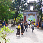 Sau ca nghi nhiễm Covid-19 trong cộng đồng: Công ty du lịch ‘sốc’, dời tour Đà Nẵng Đà Nẵng thu hút khách du lịch từ mọi miền sau dịch Covid-19 /// Ảnh: Huy Đạt