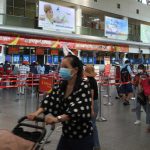 4 chuyến bay đưa gần 900 du khách mắc kẹt từ Đà Nẵng về Hà Nội 4 chuyến bay đưa gần 900 du khách mắc kẹt từ Đà Nẵng về Hà Nội - Ảnh 1.