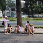 Hàng ngàn người làm du lịch mất việc, nghỉ không lương chờ hết dịch Covid-19 Khách du lịch vắng vẻ ở khu vực trung tâm TP /// Ảnh: Vũ Phượng