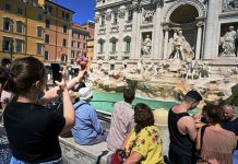 Phát ớn vì khách siêu quậy ngay hậu COVID-19, Venice tăng nặng hình phạt Phát ớn vì khách siêu quậy ngay hậu COVID-19, Venice tăng nặng hình phạt - Ảnh 1.